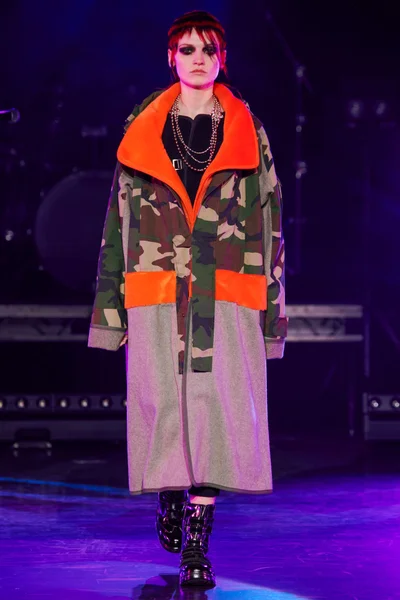 Look 40